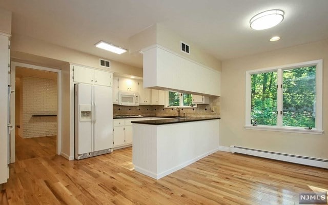 Building Photo - 8 Deborah Ct