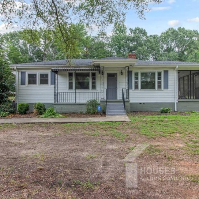 Primary Photo - 110 McCullough Rd
