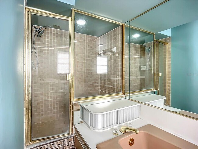 Building Photo - 1623 Carter Oaks Dr