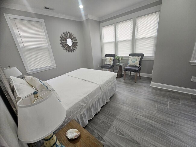 Building Photo - 4009 Ventnor Ave