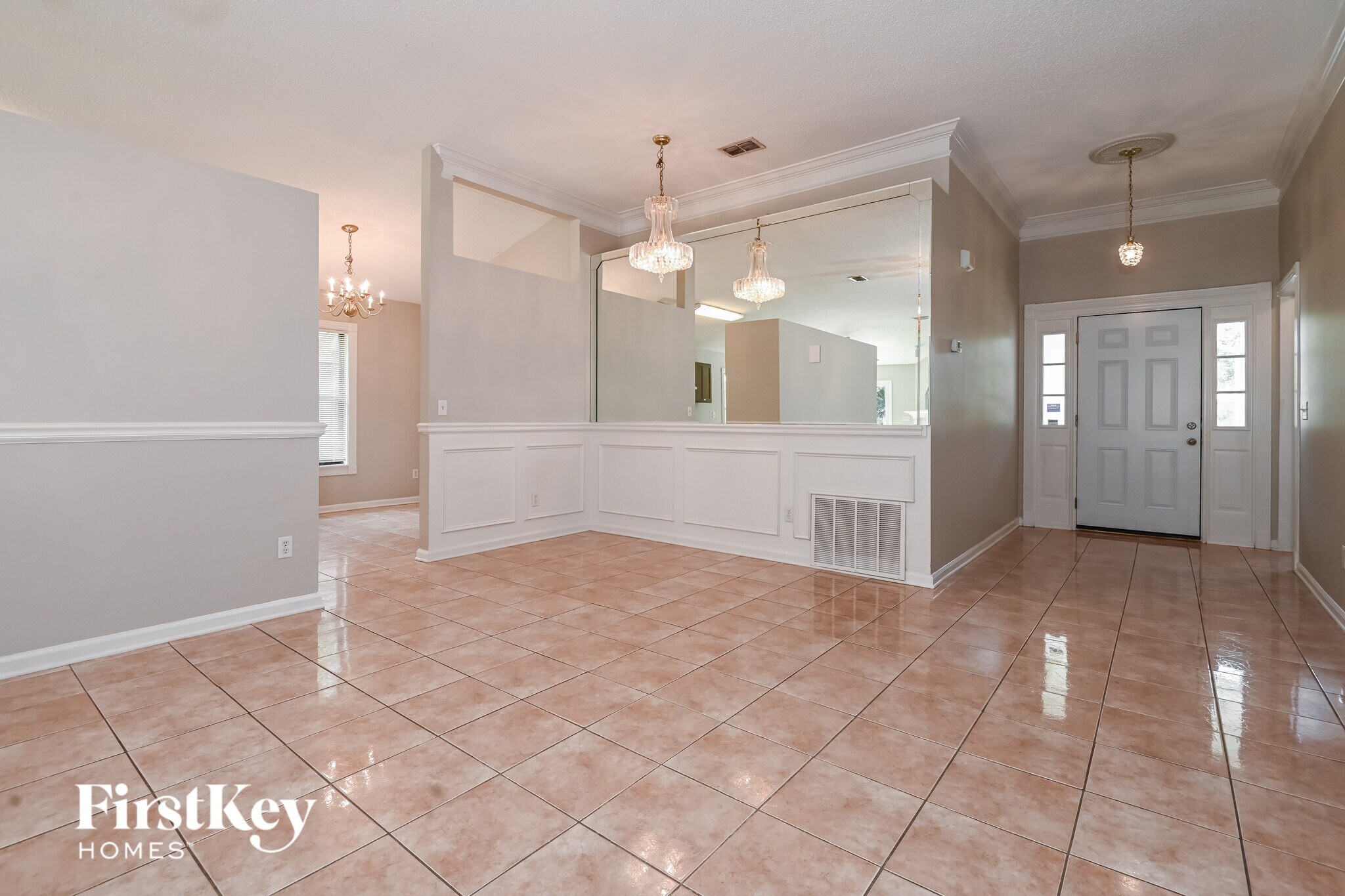 Building Photo - 4576 Antler Hill Dr E