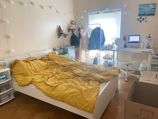 Building Photo - 31 Bay State Rd