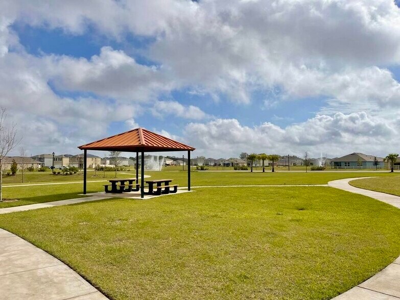 Building Photo - 848 Brooklet Dr