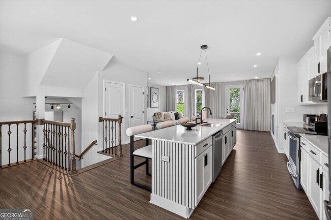 Building Photo - 1445 Creekside Cir NW