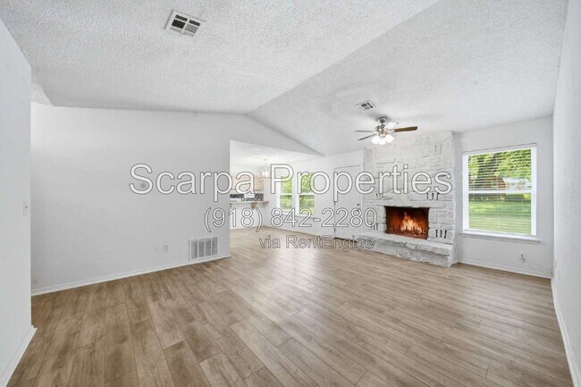 Building Photo - 13621 S 285th E Ave