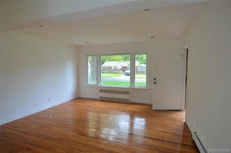 Building Photo - 771 Maple Pl