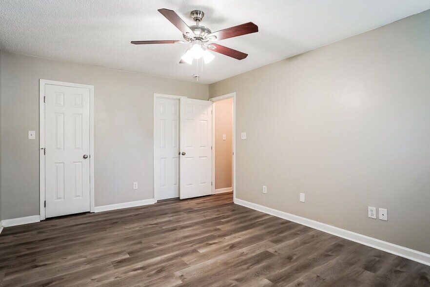 Building Photo - 4912 Matlock Ct