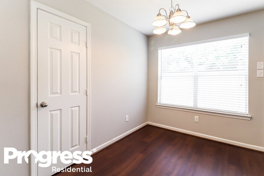 Building Photo - 2703 Cypress Island Dr