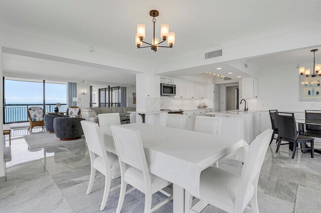 Building Photo - 5380 N Ocean Dr