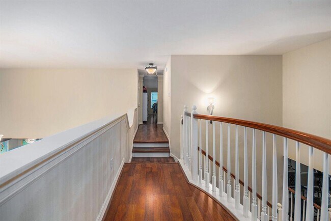 Building Photo - 305 Pinnacle Cove Ct