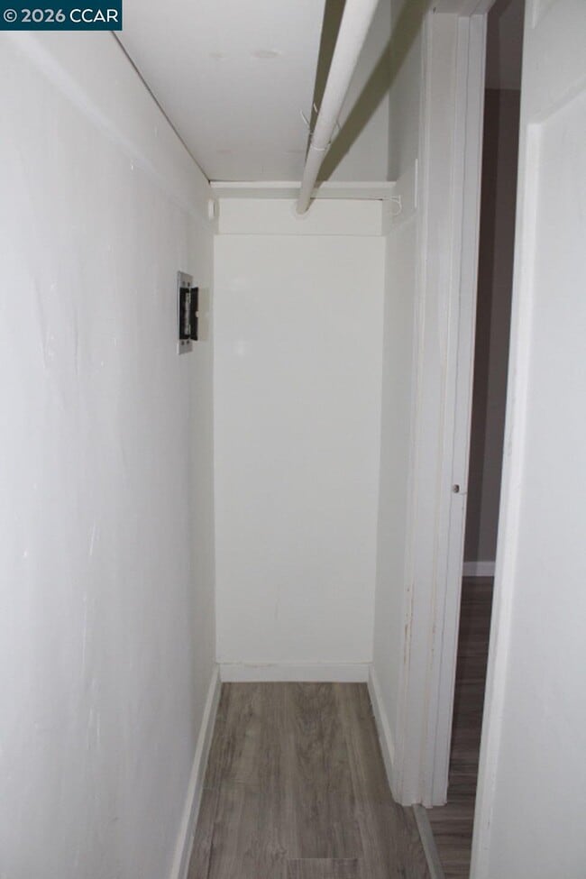 Building Photo - 400 33rd St