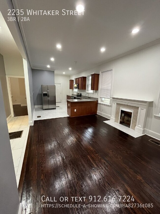 Building Photo - "Spacious 3-Bed, 2-Bath Duplex with Granit...