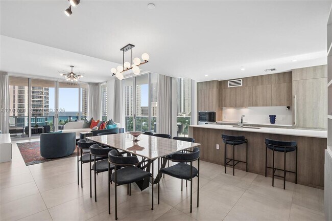 Building Photo - 17550 Collins Ave