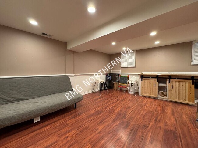 Building Photo - 6038 Rockton Ct