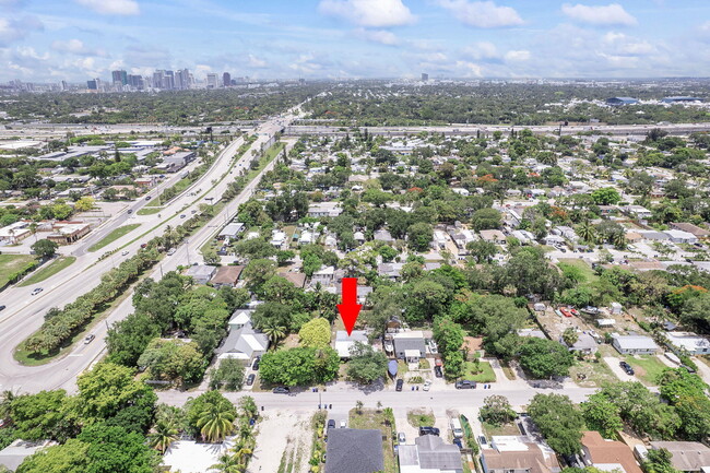 Building Photo - 1292 SW 25th Ave