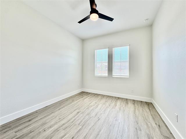 Building Photo - 8732 Kington