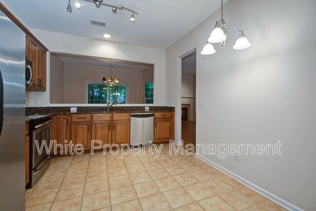 Building Photo - 10146 Blakeney Preserve Dr