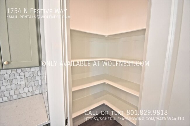 Building Photo - 1754 N Festive Wy