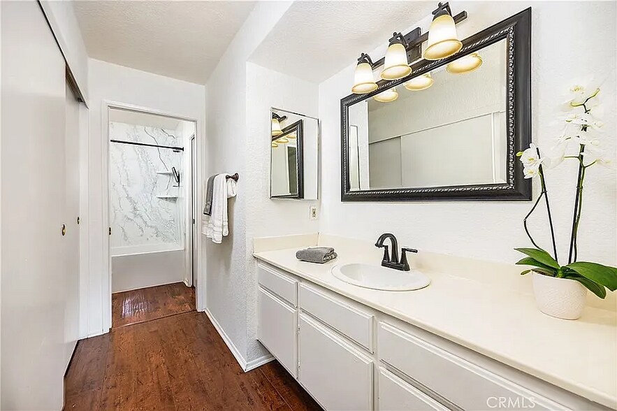 Building Photo - 25644 Mont Pointe