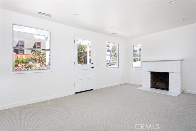 Building Photo - 600 Emerald Bay