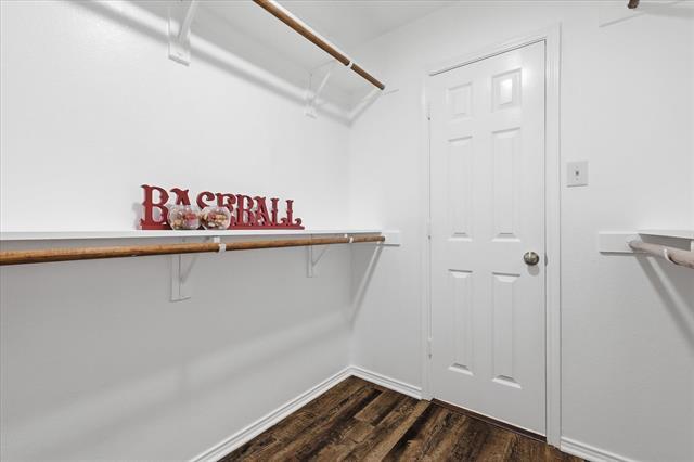 Building Photo - 2825 Saddlebred Trail
