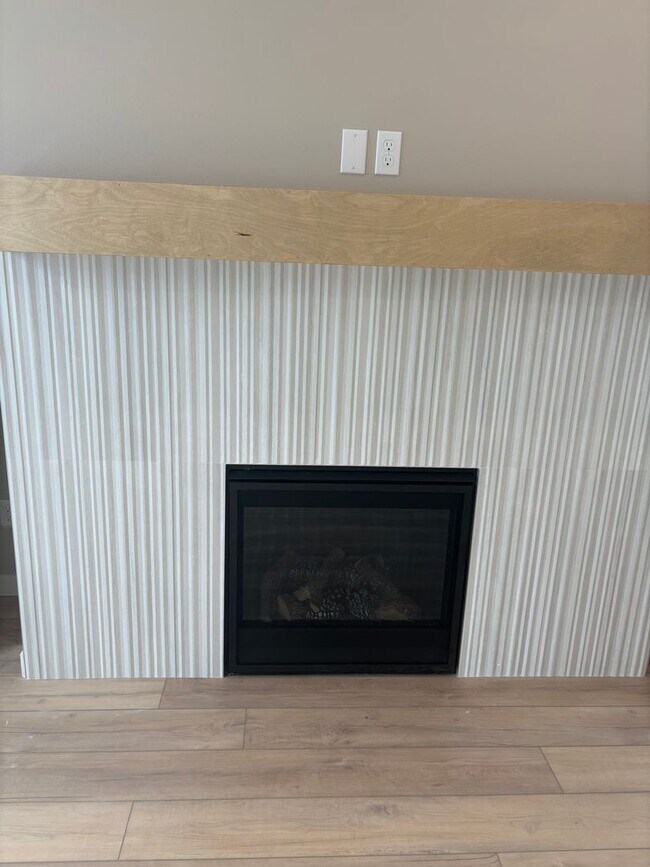 Building Photo - 3 Bedroom, 2.5 Bathroom New Build in Keizer!