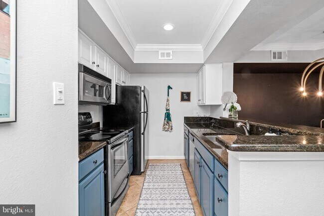 Building Photo - 3315 Wyndham Cir