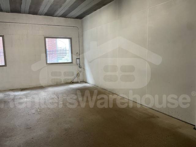Building Photo - 301 3rd St S