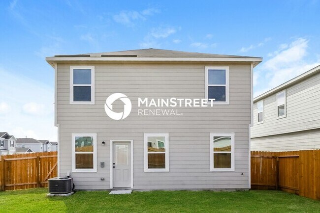Building Photo - 3 Bedroom Pet-Friendly Home in New Braunfels, TX with Main Street Renewal