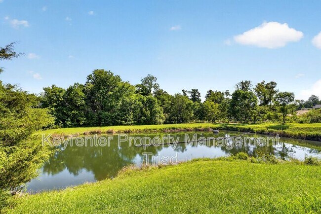 Building Photo - 3779 Shadow Ridge Dr