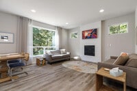 Building Photo - 2934 SW Crestwood Dr