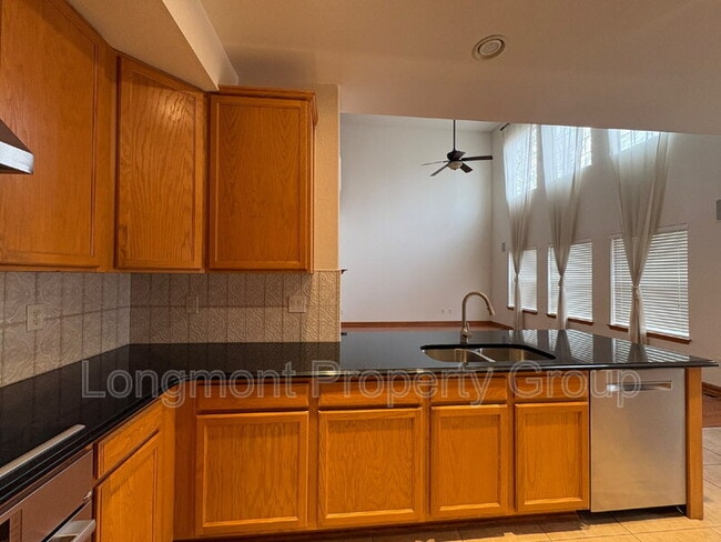 Building Photo - 1022 Morning Dove Dr