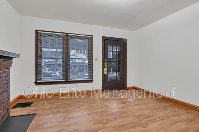 Building Photo - 1163 Linwood Ave