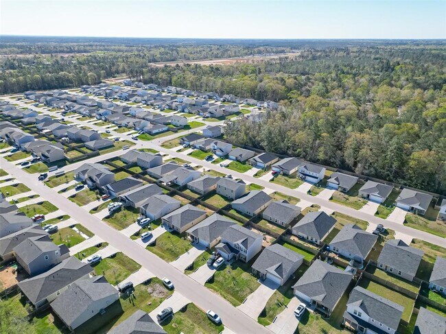 Building Photo - 15708 Del Norte Dr