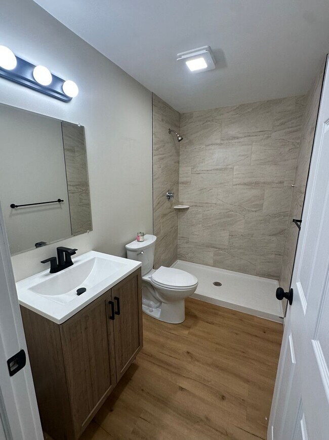 Building Photo - Cozy 1 Bedroom in Johnston!