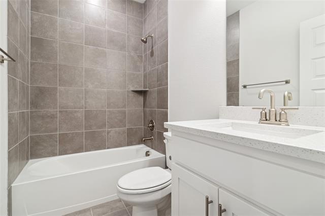 Building Photo - 714 Resort Dr