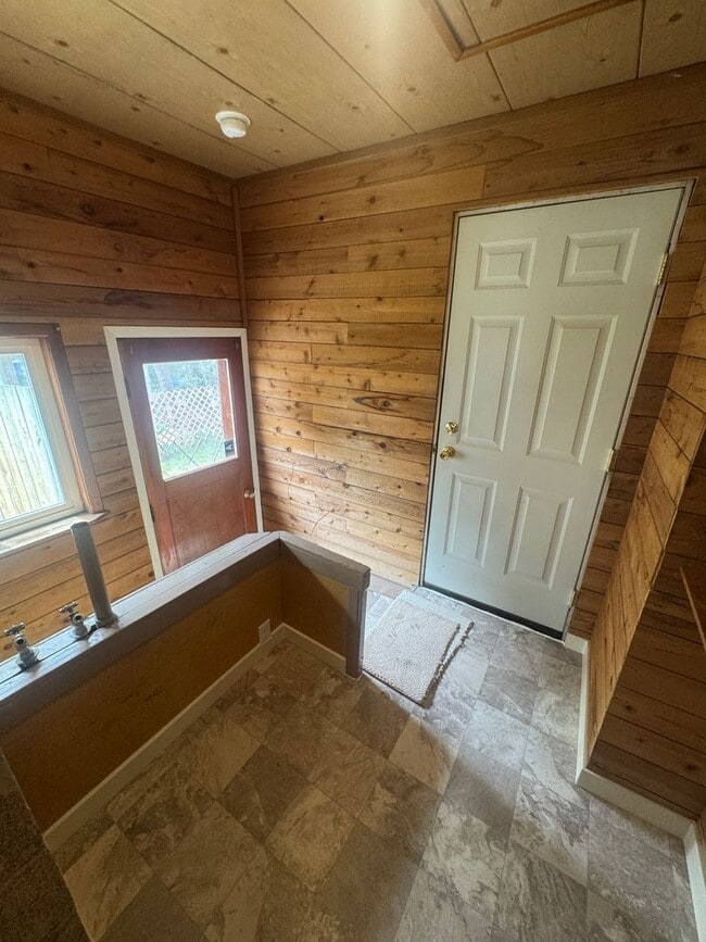 Building Photo - Non-Refundable & Security Deposit Total: $...