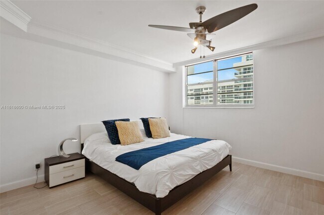 Building Photo - 3001 S Ocean Dr