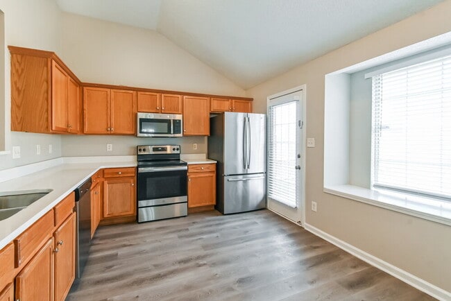 Building Photo - 9044 Snow Drift Ln