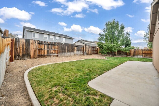 Building Photo - Currently being enjoyed by another resident - Available for move-in April 5th. Accepting tours fo...