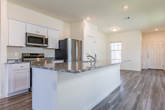 Building Photo - 141 Rubrum Rd