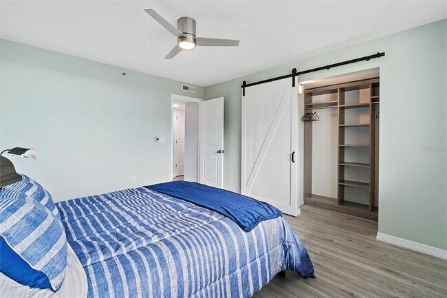 Building Photo - 19111 Vista Bay Dr