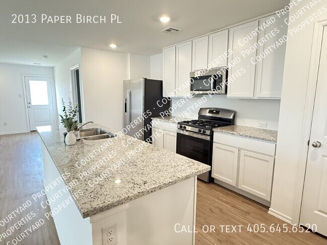 Building Photo - 2013 Paper Birch Pl