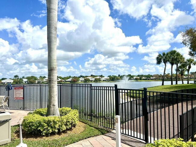 Building Photo - 10614 Lake Shore Dr