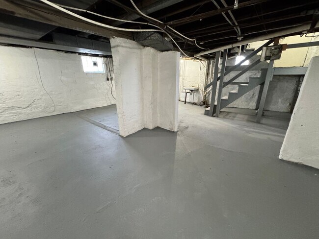 Building Photo - 2807 Chestnut St