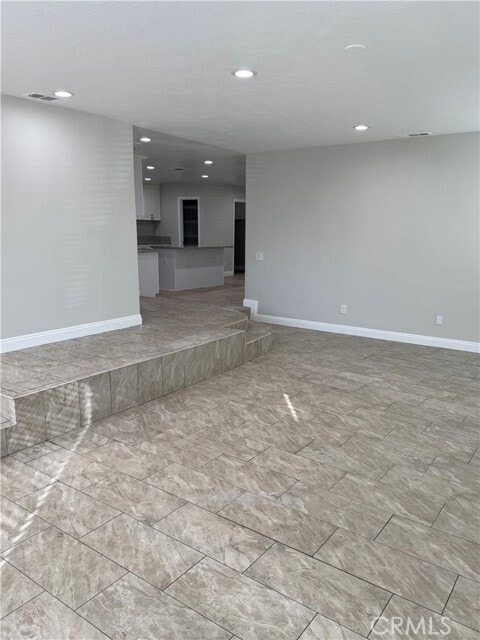 Building Photo - 2939 N Lugo Ave