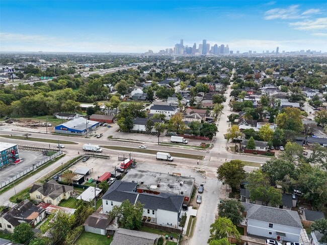 Building Photo - 1408 Enid St