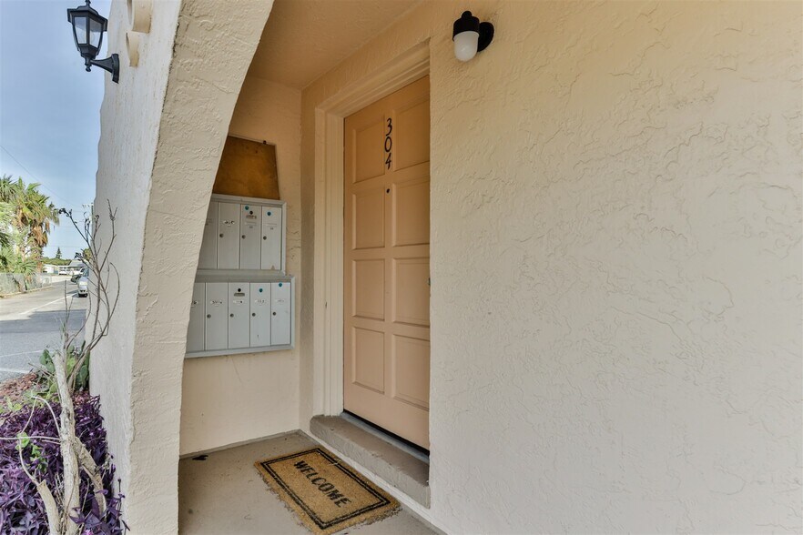 Building Photo - 1510 Ocean Shore Blvd