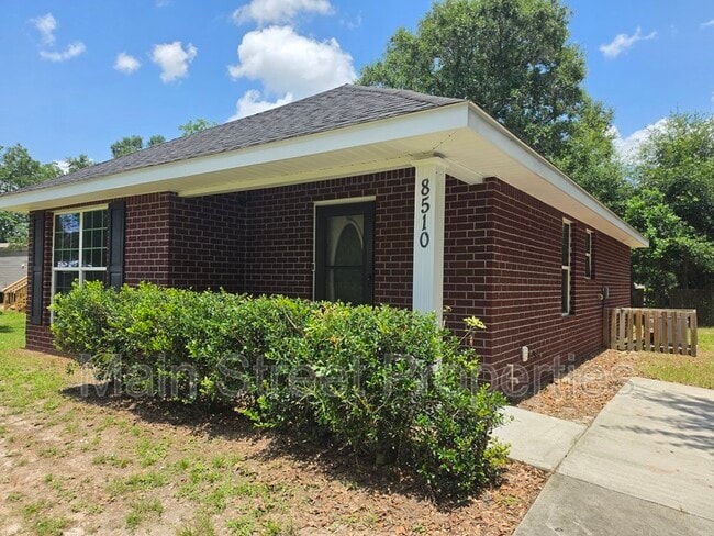 Building Photo - 8510 Pond Ave