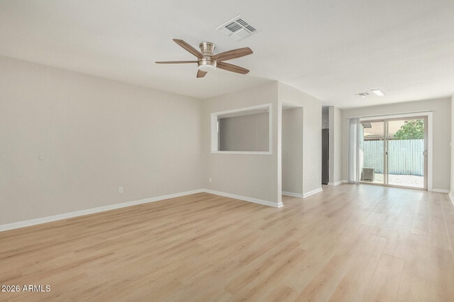 Building Photo - 4911 E Culver St